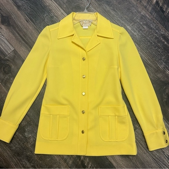 Joe Frank of Houston Jackets & Blazers - Yellow Vintage 60/70s Polyester Jacket Gold Buttons Pockets Retro